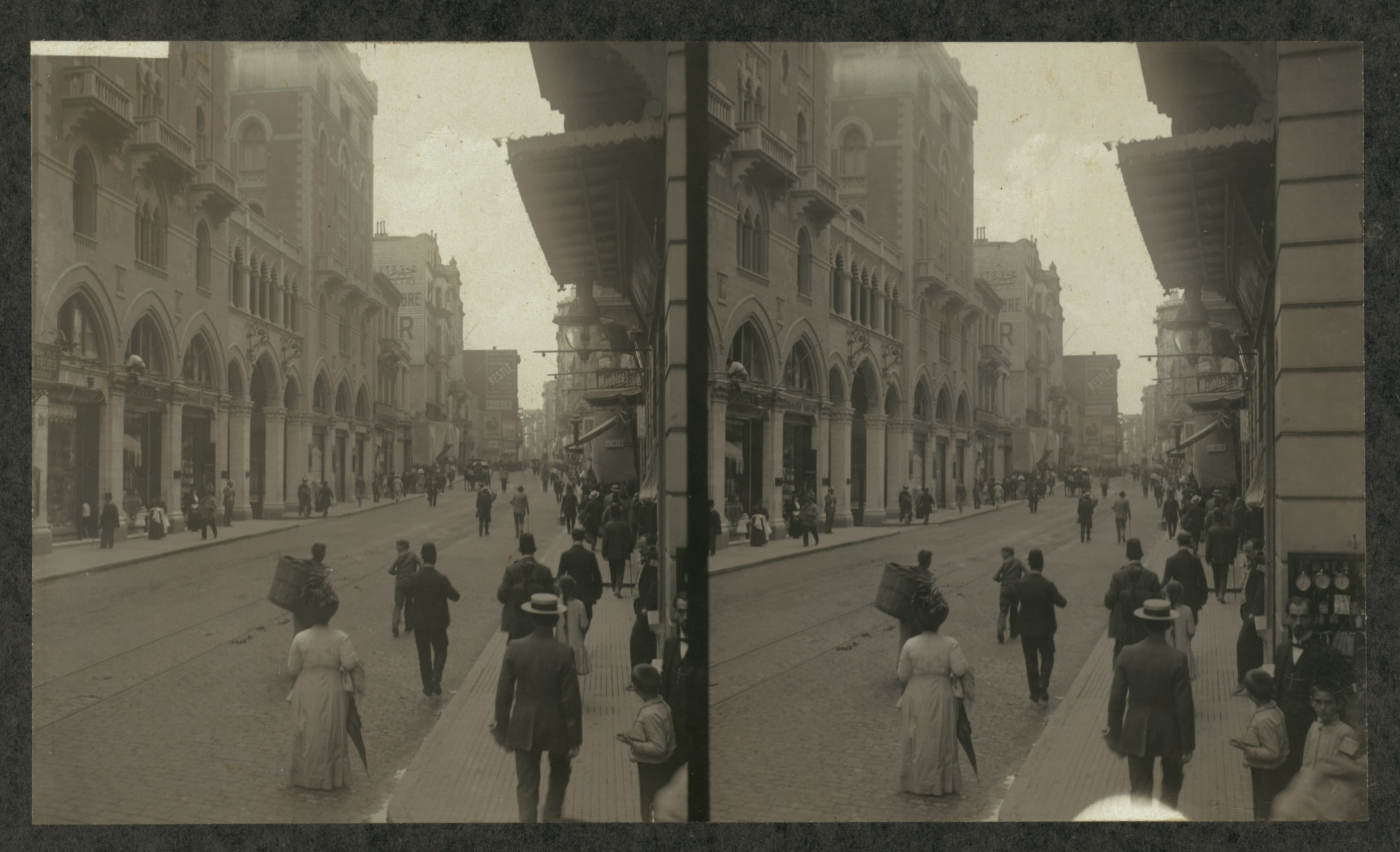 Grande Rue de Pera (İstiklal Caddesi), 1912 tarihî görünümü